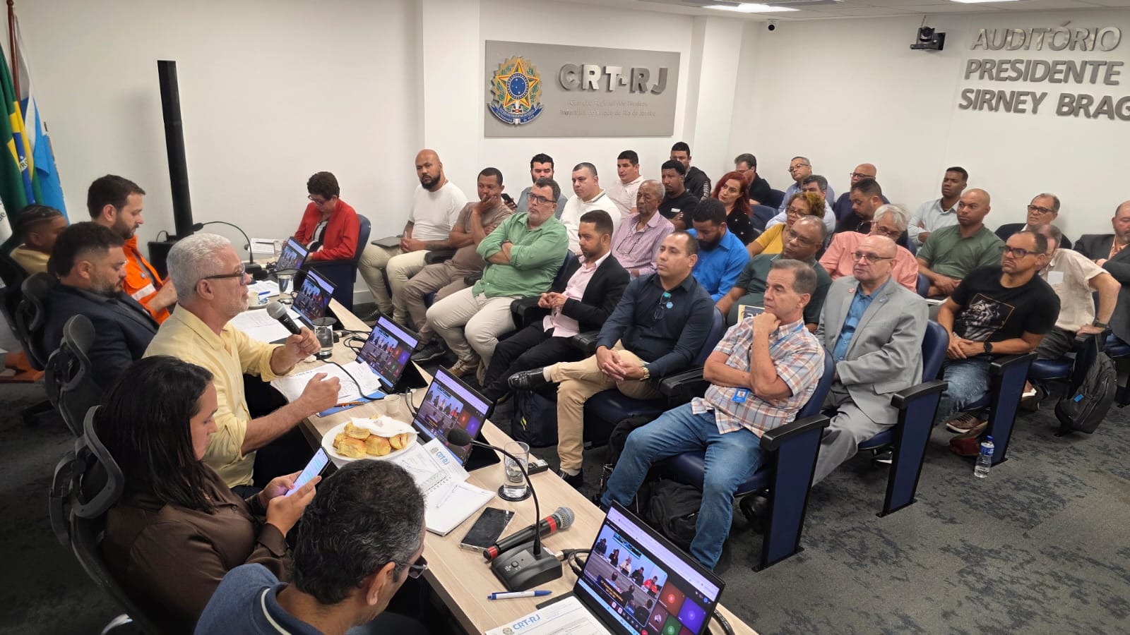 Balanço de Gestão Integrado do Primeiro Semestre Aprovado