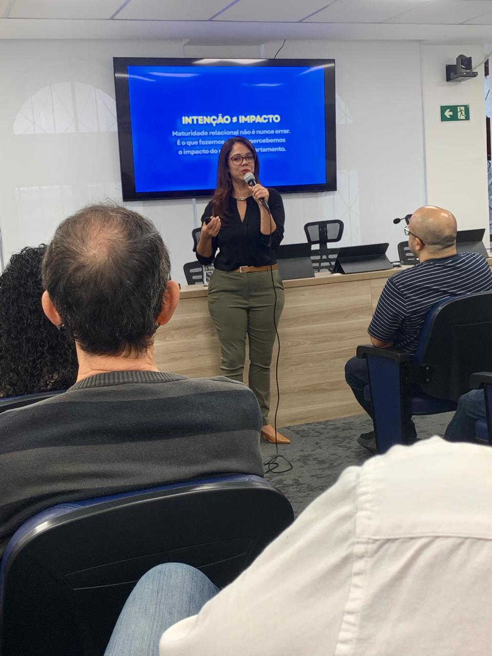 Ambiente saudável e Comunicação Não Violenta são tema de palestra promovida pelo CRT-RJ