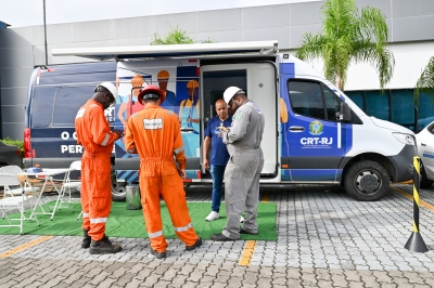 CRT-Itinerante encerra ação em duas empresas de Macaé