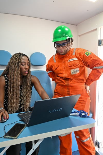 CRT-Itinerante encerra ação em duas empresas de Macaé