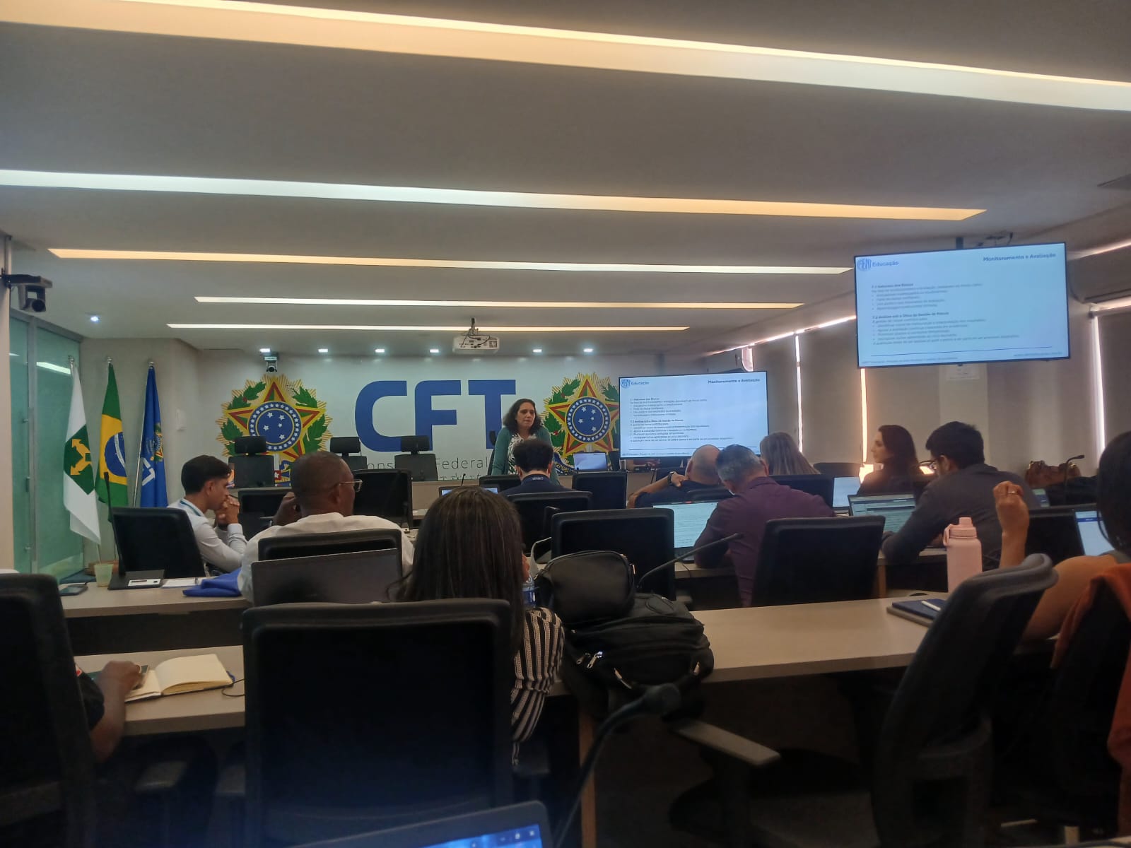 Capacitação de Funcionários Aprimora Serviços do CRT-RJ