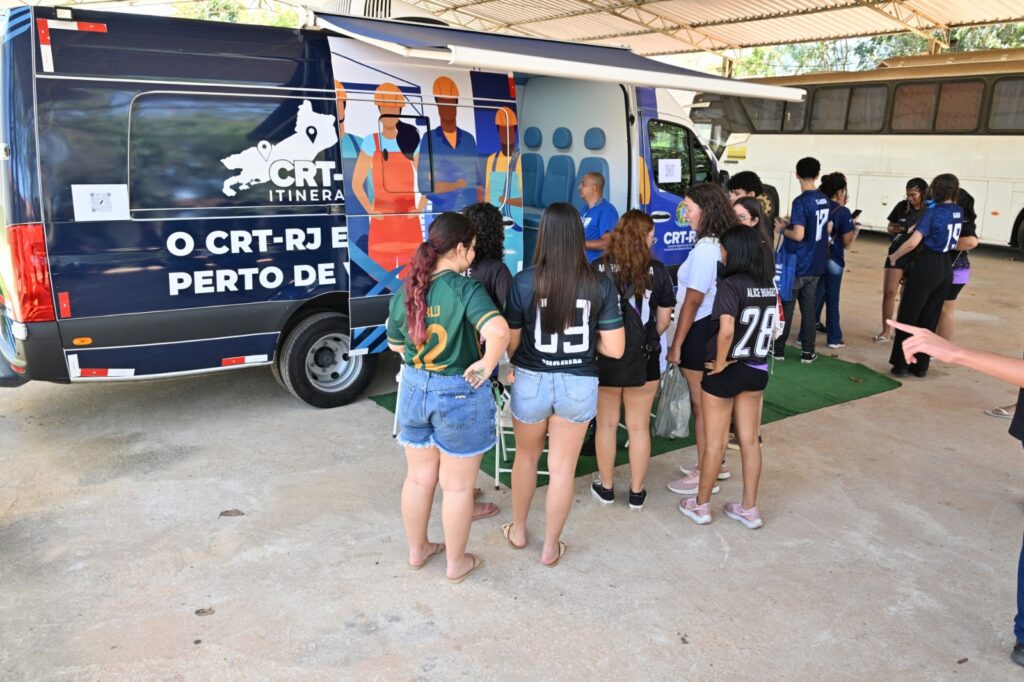 CRT-RJ participa da Feira de Oportunidades do IFF