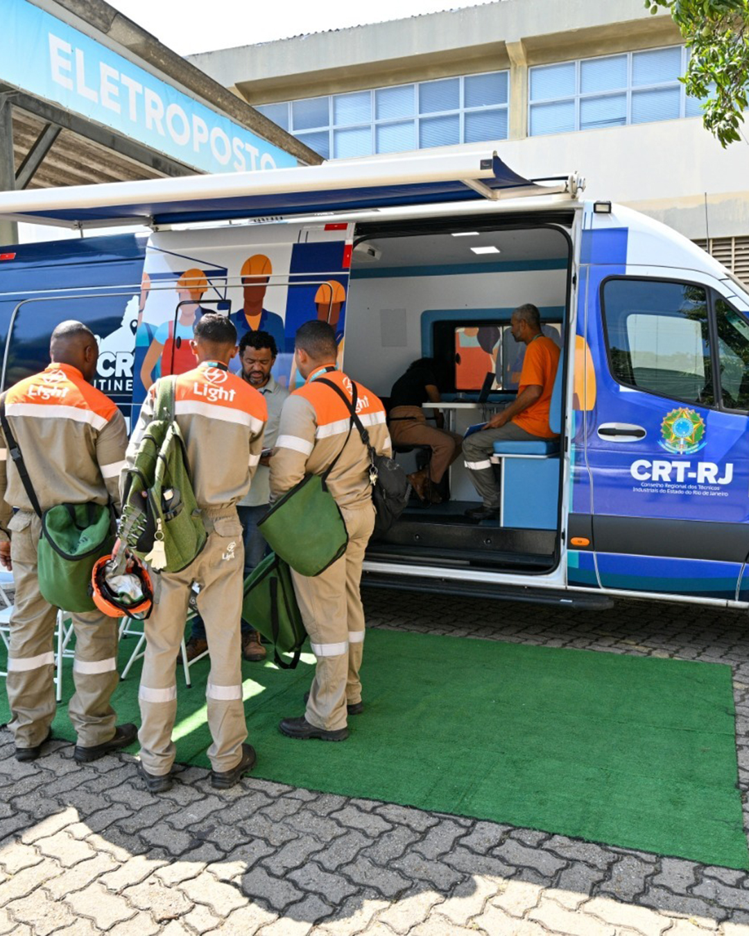 CRT Itinerante leva atendimento à Light e Concrejato